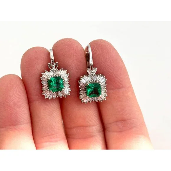Art Deco Style Vintage Green CZ Sterling Silver Vintage Earrings - Picture 10 of 10